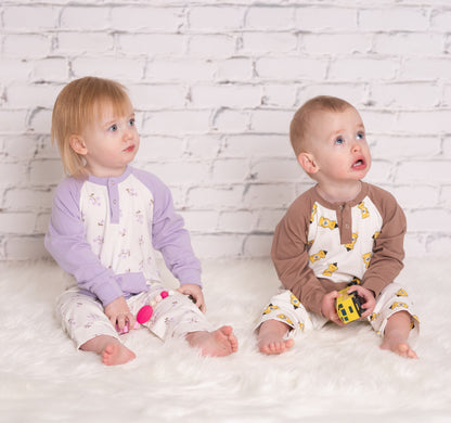 Organic Cotton Long Sleeve Romper w/Kangaroo Pocket (Honey Bear Print)