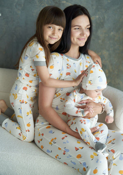 Wommen's Bamboo Short Sleeve Pajama Set (Fruit Salad Print)