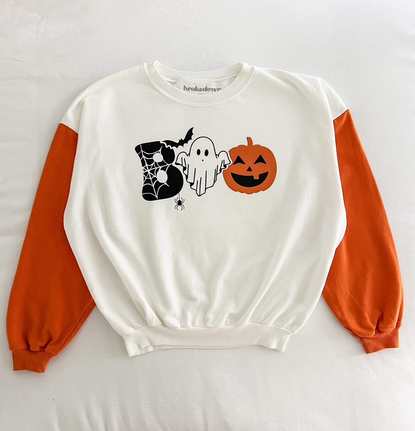 BOO Women's Contrast Sleeve Sweatshirt