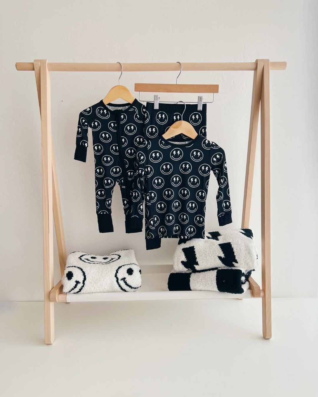 Boys Electric Smiley Bamboo Two Piece Pajama Set - Blissfully Lavender BoutiqueLUCKY PANDA KIDS