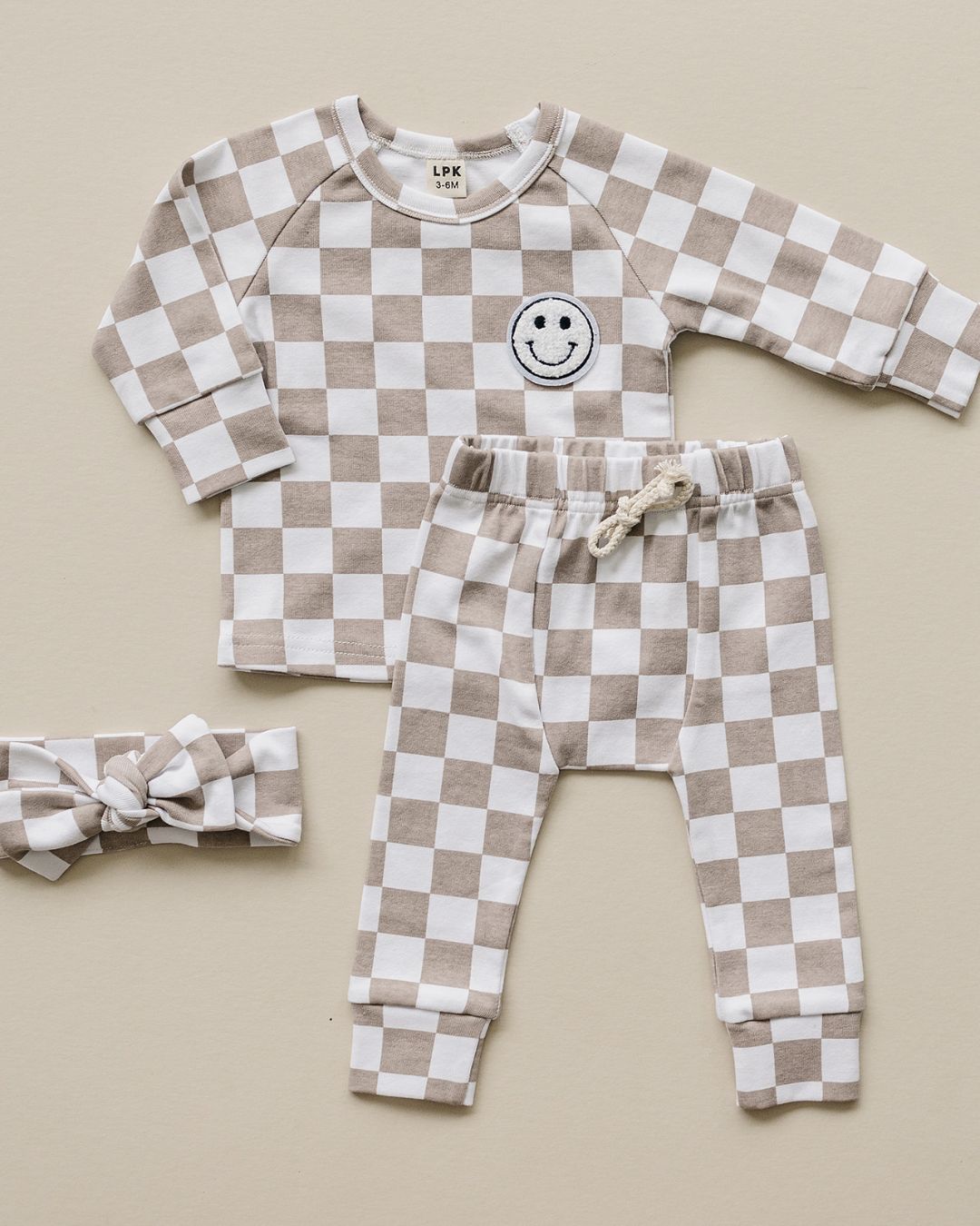 Latte Checkered Smiley Lounge Set